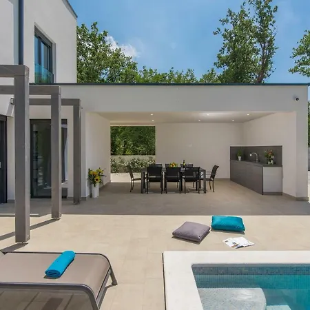 Luce Verde Villa