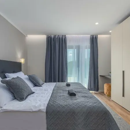 Villa Luce Verde *