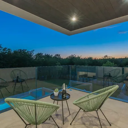 Luce Verde Villa *